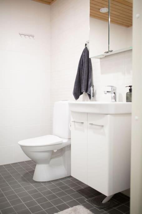 New Studio Apartment With Free Parking クオピオ エクステリア 写真